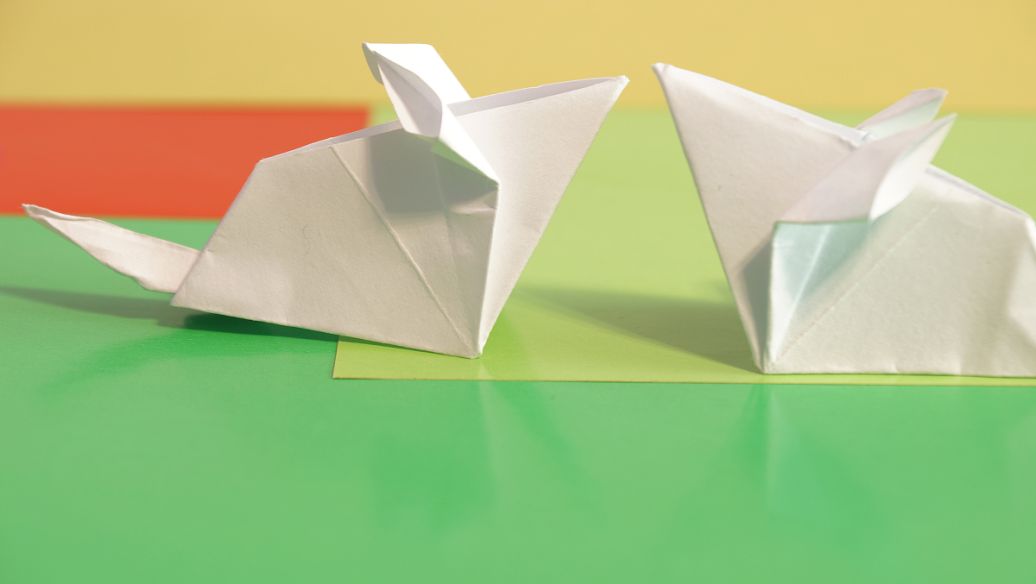 迷你小纸袋折法图解 教你最简单的礼品纸袋子的折法