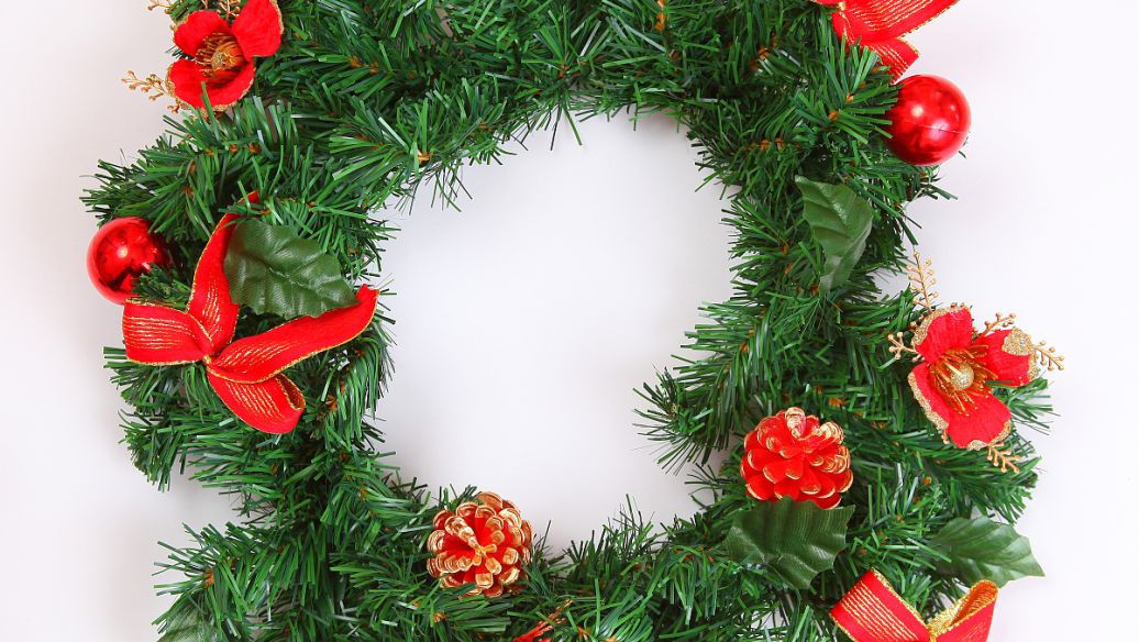 圣诞节必备花环制作方法 DIY创意花环装饰品教程