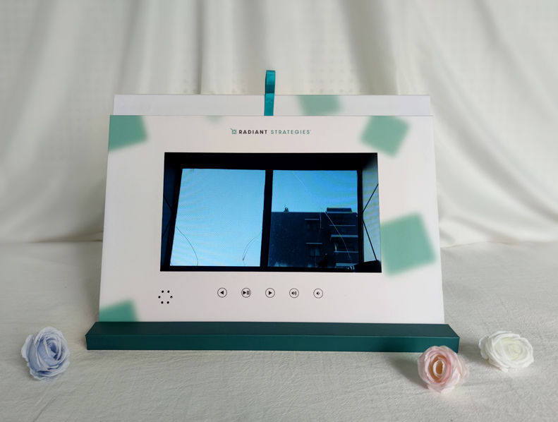 白绿清新现代折叠视频展示架